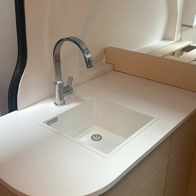 Waschbecken & Spüle nach Maß für Camper – Adventure Truck