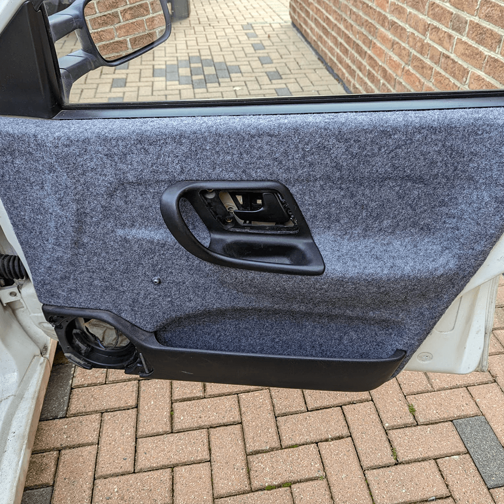 Woll Carpet Filzverkleidung an der Tür eines VW Caddy