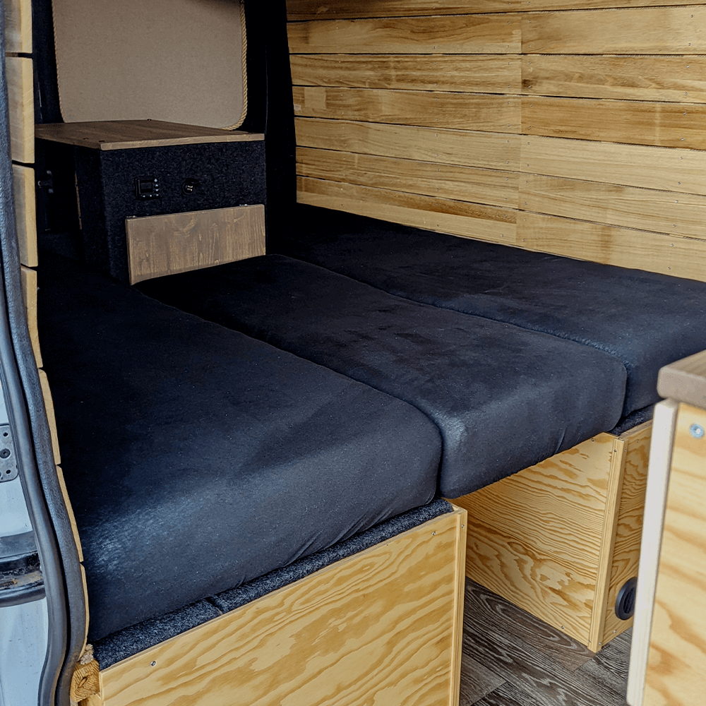 Matrazen nach Maß für Camper Doppelbett aus 3 Matrazen und spannbettlaken im Renault Traffic